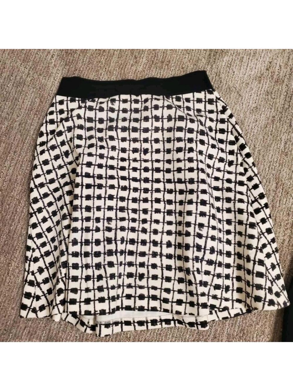 Medium Tristan Black & White Checkered PAttern Skirt